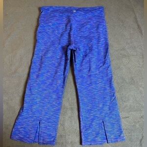Women’s ENERGY POWER UP CAPRI Athleta L
